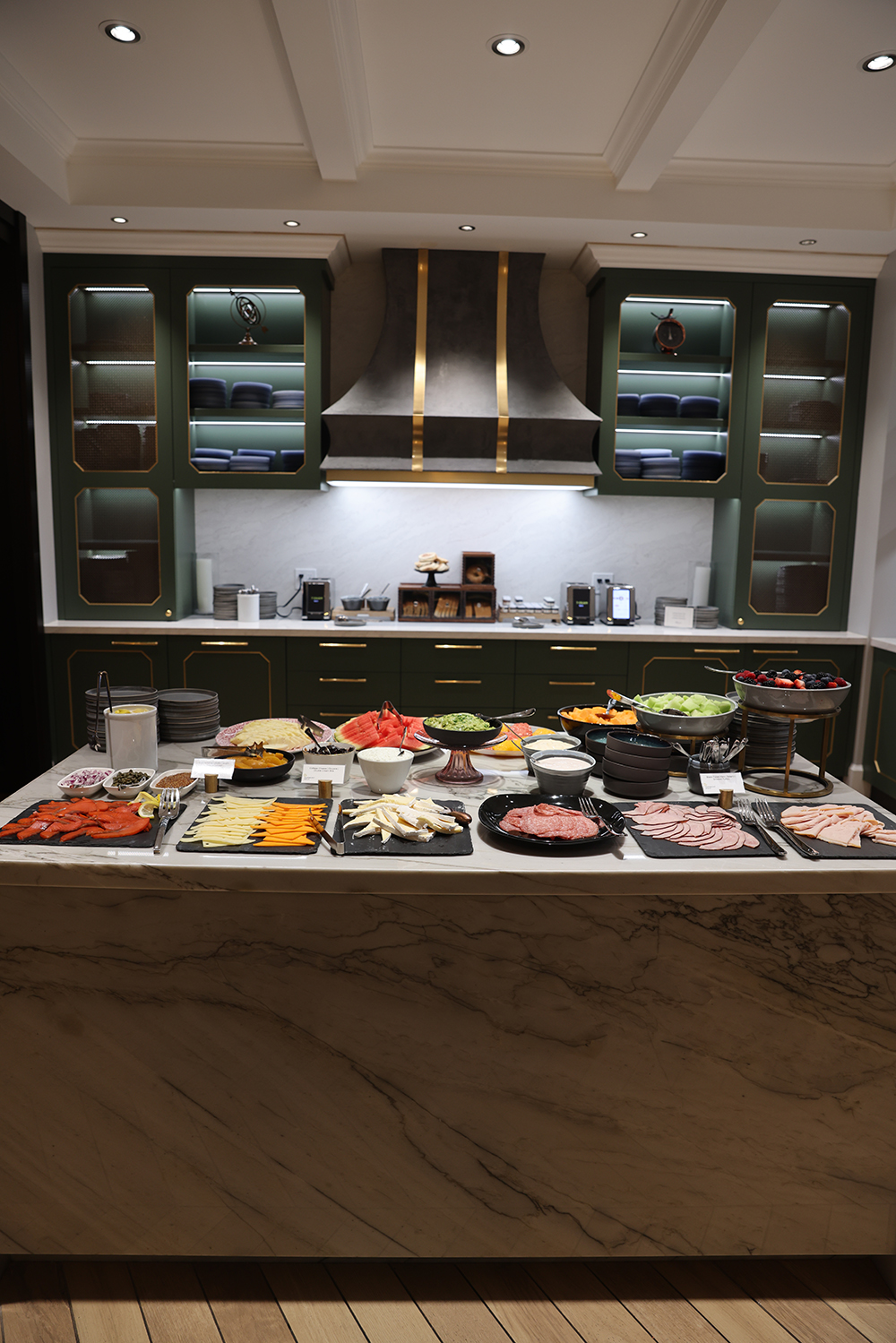 Fairmont Empress Gold Floor Lounge